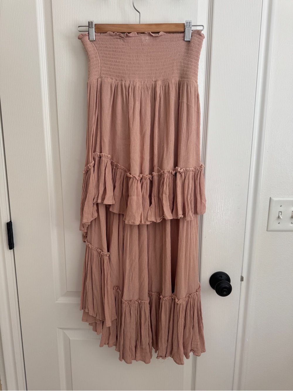 Free people Smocked Waist Tiered Ruffled Maxi Skirt - Dusty Rose - Picture 4 of 6